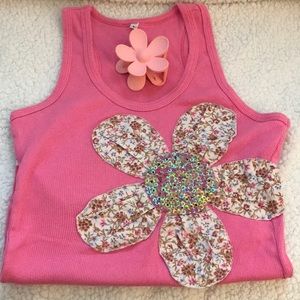 Preloved tank tops with new hair clip pink color